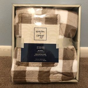 NWT & NIB! Warm and Cozy Angel Wrap